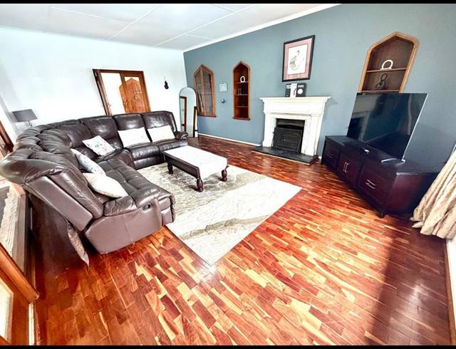 5 BEDROOM HOUSE FOR SALE IN ATHLONE